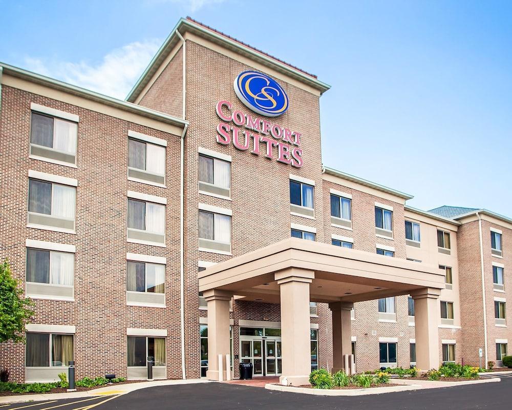 Holiday Inn Express & Suites Milwaukee Nw - Park Place By Ihg Eksteriør bilde