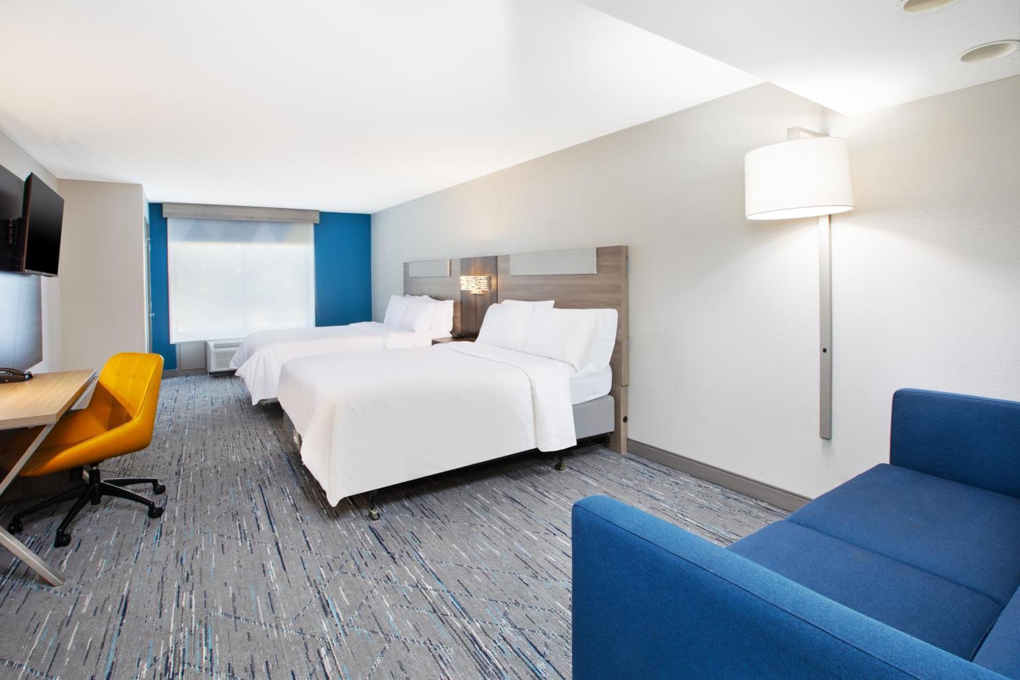 Holiday Inn Express & Suites Milwaukee Nw - Park Place By Ihg Eksteriør bilde